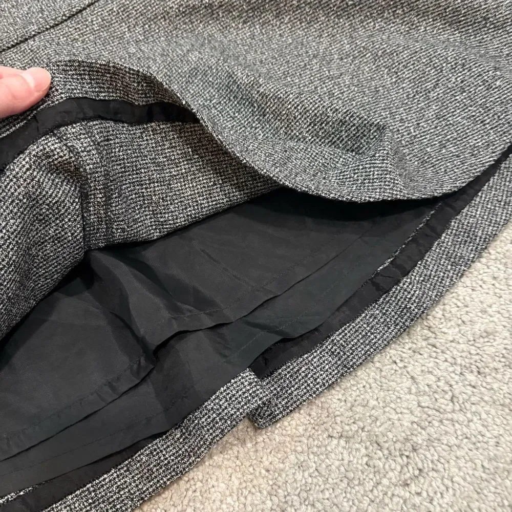 Banana Republic Black & White Tweed Circle Skirt Size 2